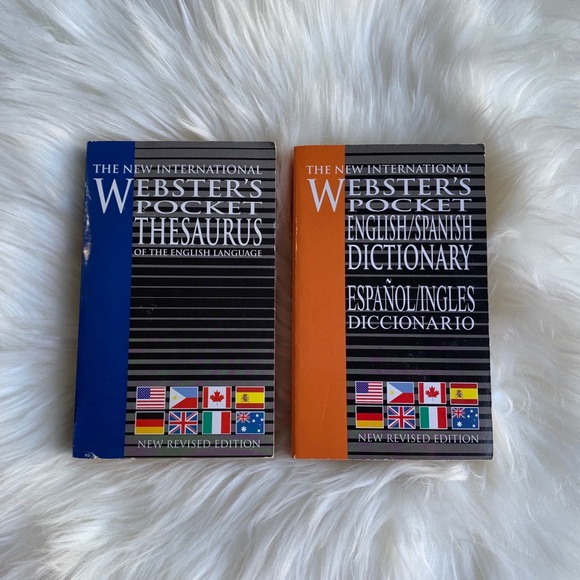 Other - 🍁5 for $10🍁 Dictionary & Thesaurus